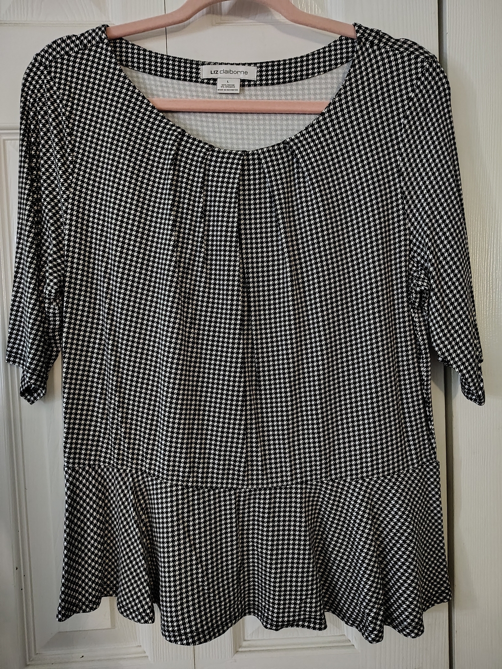 Liz Claiborne Black & White Houndstooth Peplum Tunic